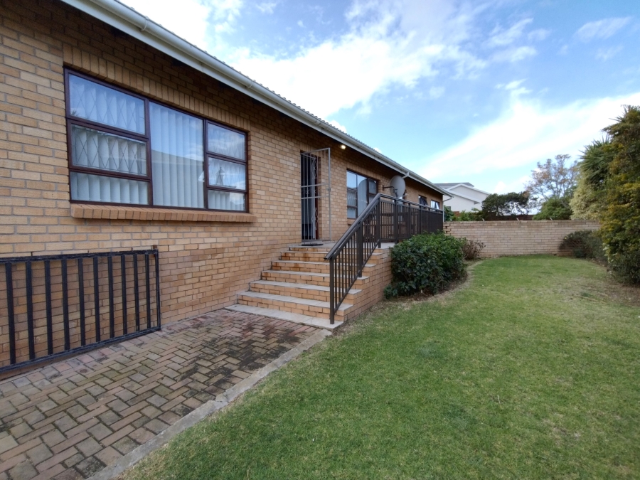 3 Bedroom Property for Sale in Noorsekloof Eastern Cape